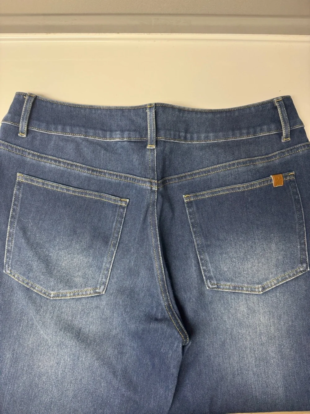 HALARA Medium Blue Denim Jeans with Yellow Stitching - Picture 2 of 5